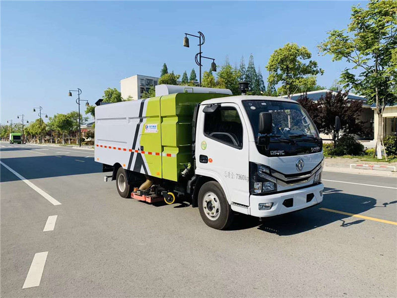 國六東風多利卡吸塵車
