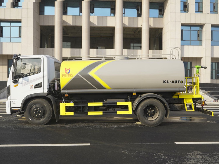 國(guó)六華神T3 10噸灑水車