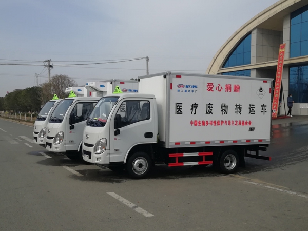 躍進小福星汽油醫(yī)療廢物轉(zhuǎn)運車