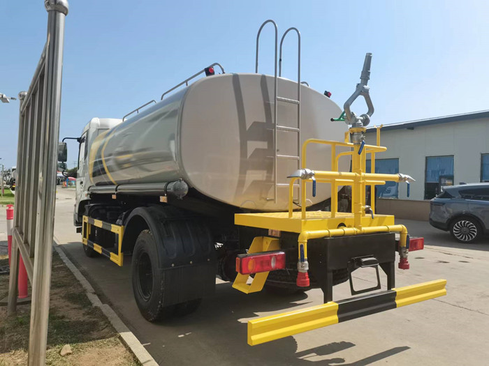 國(guó)六東風(fēng)天錦12方灑水車(chē)_灑水車(chē)廠家