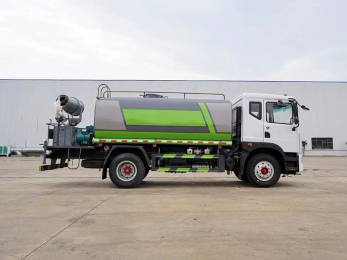 國六東風(fēng)多利卡D9 12噸霧炮車_灑水車廠家