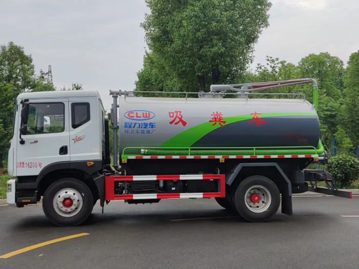 國(guó)六東風(fēng)多利卡D9 13方吸糞車(chē)_程力吸糞車(chē)廠家